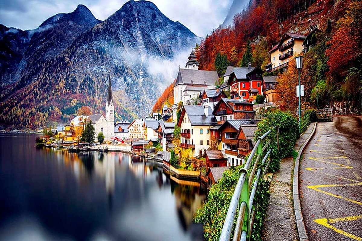 Hallstatt - A fairytale lake village